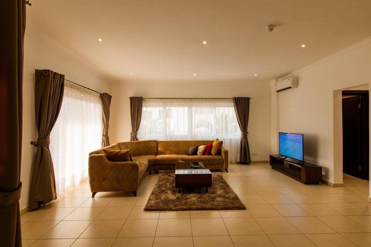 Accra Fine Suites - Holi Flats Airport Residential Luaran gambar