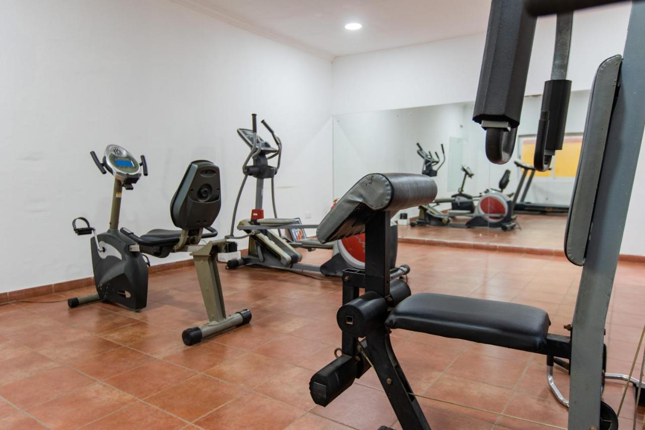 Accra Fine Suites - Holi Flats Airport Residential Luaran gambar